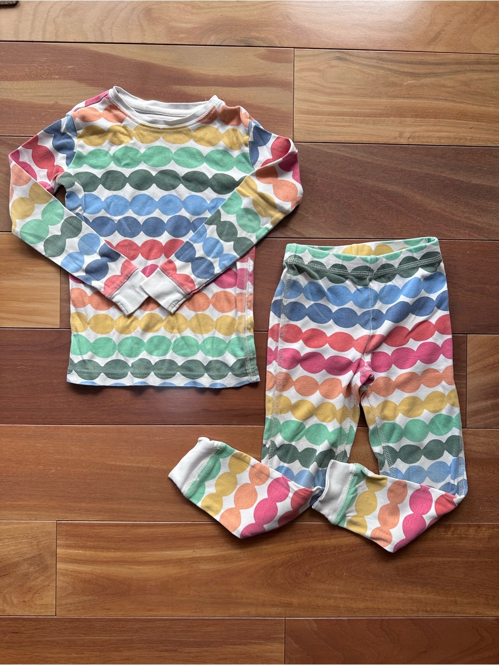 Primary Rainbow Pajama Set 4T Long Sleeves